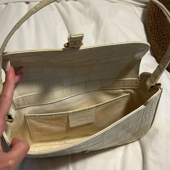 By far crocodile-effect leather shoulder bag - Picture 4 of 5
